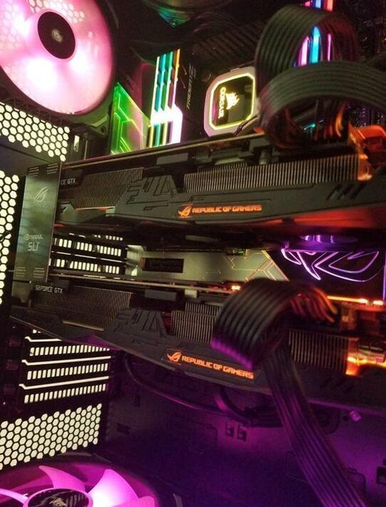 土豪为“吃鸡”花10万元装电脑，自称：才花了10万元，好便宜