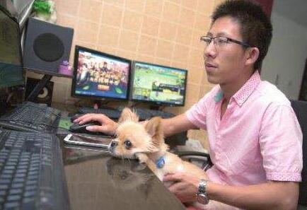 在家兼职做游戏代练，游戏挣钱最省心的方法