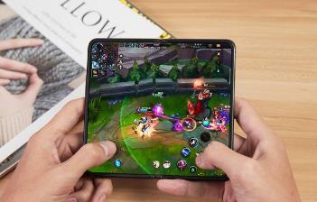 折叠屏手机打游戏好吗？适合打游戏的折叠手机排行榜