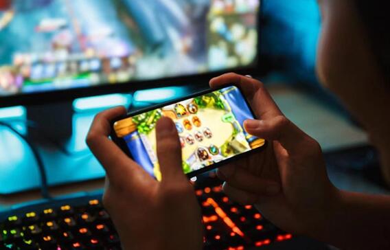 为什么有些人玩什么游戏都很厉害？