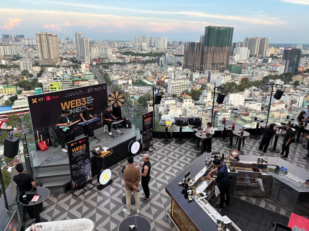 xt-atok-vietnam-party-live-photo-4