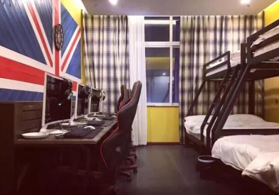 网咖、电竞馆都已经弱爆了，电竞酒店更受年轻人青睐