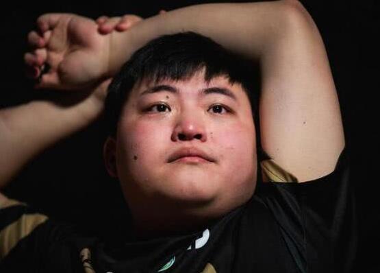 UZI简史——还原一个最真实的UZI（简自豪）