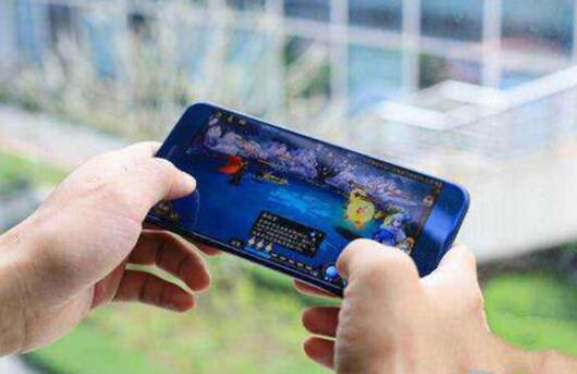 有没有天天在家玩手机就可以赚钱的软件？