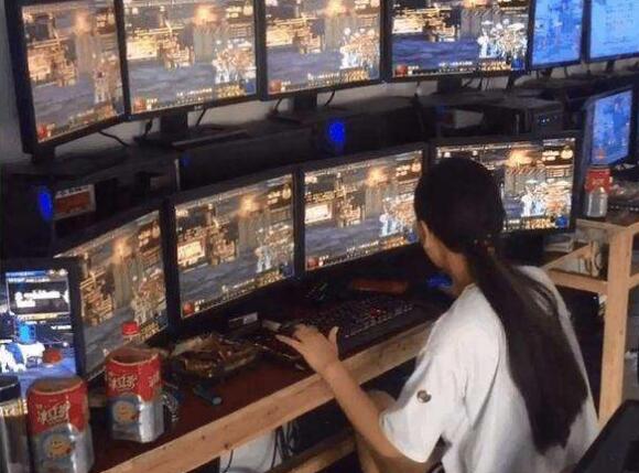 同样是靠游戏赚钱，dnf搬砖VS游戏陪玩，差距不是一点点