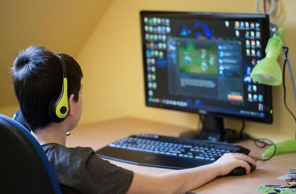 网游致瘾，总量调控！坊间传闻未来将征收游戏专项税