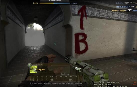 CSGO虽然是一款老游戏，但不可否认的是它是一款非常优秀的射击游戏。但随着CSGO2的出现，很多玩家开始把关注和目光放在了续作身上。虽说是一个系列的游戏，但其实它们之间有着很多的区别。话说没有区别的话，那也就没有出续作的必要了。 1、游戏引擎不同 在1代中所使用的游戏引擎是Source引擎，而在2代中则使用的是Source2引擎。引擎不同，给玩家最直观的感受便是二者的画面表现力以及游戏的流畅度不同。如果你玩过1代，同时又参与过2代的测试的话，相信你会很明显地感受到2代的画质更精美，同时流畅度也更丝滑。 2、游戏内容不同 1代中的玩法有竞技模式、搭档模式、休闲模式、死亡竞赛、战争游戏模式以及头号特训。而在2代中则新添加了战斗模式、守卫模式、爆炸模式。 3、烟雾弹颜色不同 在2代中，CT和T的烟雾弹颜色不同。其中CT的烟雾弹呈黑灰色，T的烟雾弹颜色呈黄褐色。而在1代中，CT和T的烟雾弹颜色是一样的。 另外，2代中的烟雾弹爆炸后会根据地形变化，而在1代中并没有这样的设定。 4、能否左手持枪 在1代中，玩家的角色是可以左手持枪的。而在2代中目前还不能左手持枪，这可能是因为左手持枪的话会跟它的影子不符合。或许在后续的优化中，这个区别会消失。但目前来看的话，这也是二者之间一个小小的区别。 5、能否看到自己的脚 在1代中玩家是看不到自己的脚的，在2代中却能看到。可能很多玩家会觉得这个区别不值一提，但是这很有可能涉及鞋子的饰品问题上。另外，2代中人物的脚会根据地形变化，更加真实。在1代中并没有这样的设定。 6、是否有下坠动作 2代中的人物从高处下坠时会有蹬腿的挣扎动作，1代没有。 7、手雷与烟雾的互动 2代中的手雷可以短暂炸开烟雾，1代不可以。 8、能否射穿烟雾 2代中的子弹可以射穿烟雾，1代不可以。 9、击杀提示 在2代中，玩家成功击杀敌方角色会在屏幕下方出现击杀提示，而1代没有这样的提示。 10、空气墙 在2代中取消了空气墙，1代则依旧存在。 11、枪声不同 在2代中部分枪械的声音发生了改动。 12、人物叠加超过2个不能开枪。 在1代中玩家可以叠罗汉，然后上面的人利用高视野开枪。在2代中对这一玩法做了限定，如果叠加人物超过两个则上面的人不能开枪。 13、枪械外观不同 2代对枪械重新做了优化和完善，因此两款游戏的枪械外观也有所不同。 总结： CSGO2和CSGO1的区别还是非常多的，其中大的方面有游戏引擎和内容的不同，小的方面则更多，可以说是不胜枚举。不过可以看得出来，2代比1代的细节做得更好，更真实。