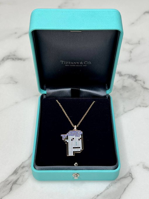 收购半年，YugaLabs给CryptoPunks和Meebits带来了什么？