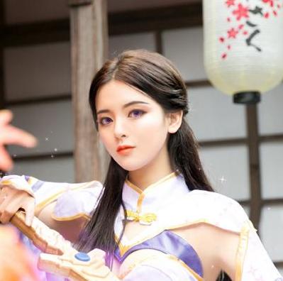 
                        露娜法装攻略（充能神器露娜的法装升级路线和技能加点详解）                    